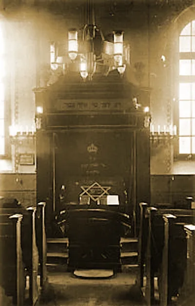 Mahnmal zur Erinnerung an die Synagoge und die Opfer des Holocaust